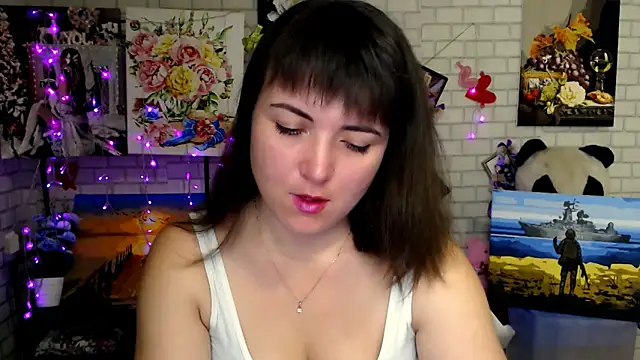 Darina M  online show from 11-30-25, 04:27