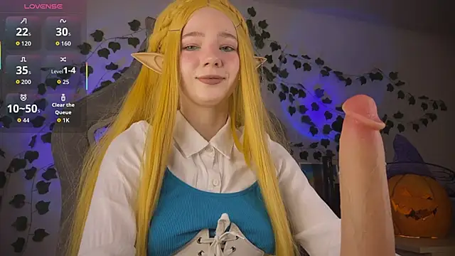 Snapshot of mariel_a_gold chatting on 10-23-25, 11:20 mariel a gold online show from 10-23-25, 11:20