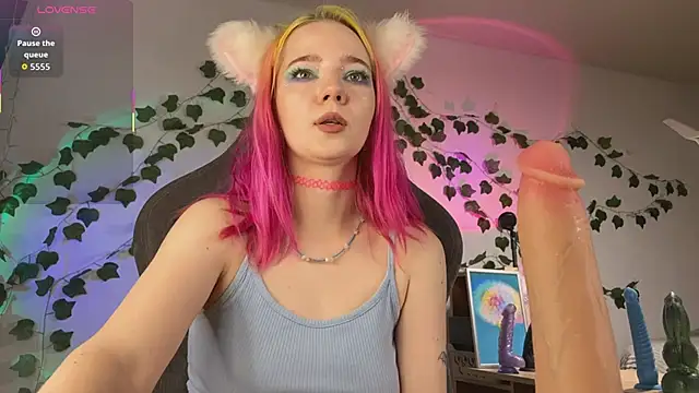 Snapshot of mariel_a_gold chatting on 11-04-25, 05:17 mariel a gold online show from 11-04-25, 05:17