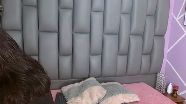 angelina ny online show from 09-15-25, 01:44