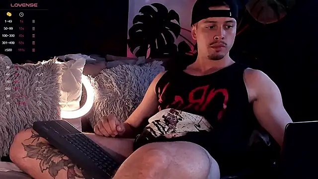 Snapshot of ADAM_BOUTON_ chatting on 12-21-24, 09:47 ADAM BOUTON online show from 12-21-24, 09:47