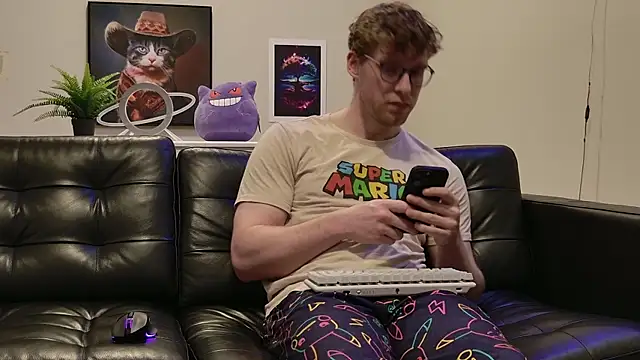 BlueEyedTallGuy94 online show from 10-30-25, 01:51