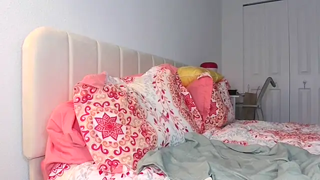 Snapshot of MistressLava_Femdom chatting on 02-10-26, 01:04 MistressLava Femdom online show from 02-10-26, 01:04