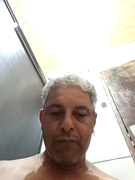 Snapshot of gordonunes chatting on 02-07-26, 05:11 gordonunes online show from 02-07-26, 05:11