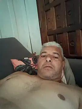 Snapshot of gordonunes chatting on 02-26-26, 11:20 gordonunes online show from 02-26-26, 11:20