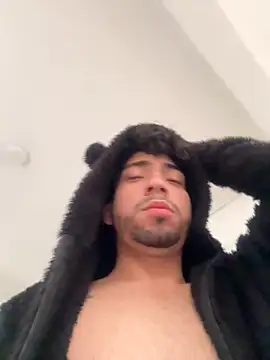 Dalejandr0 online show from 10-19-25, 04:51