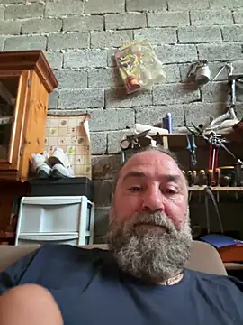 Snapshot of ros217 chatting on 09-16-25, 02:51 ros217 online show from 09-16-25, 02:51