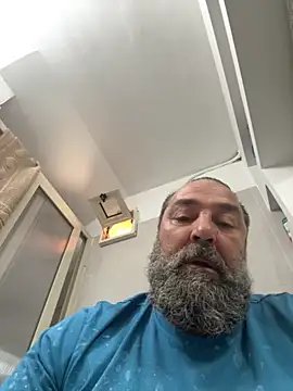 Snapshot of ros217 chatting on 09-29-25, 06:29 ros217 online show from 09-29-25, 06:29