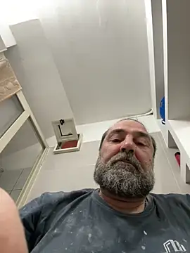 Snapshot of ros217 chatting on 10-14-25, 02:29 ros217 online show from 10-14-25, 02:29