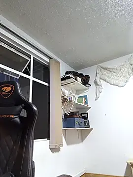 Siriss boyrag online show from 11-29-25, 05:32