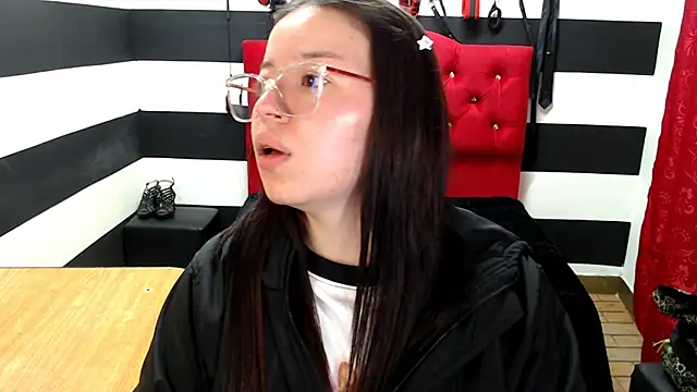 Marian Ran online show from 02-17-25, 03:04