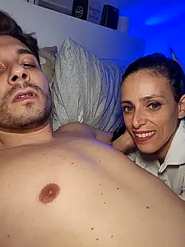 Snapshot of dansarah chatting on 09-09-25, 09:25 dansarah online show from 09-09-25, 09:25