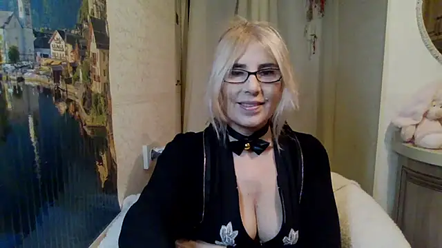 sweet raspberry online show from 01-13-25, 03:26