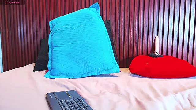 Snapshot of max_borman1 chatting on 03-04-25, 03:48 max borman1 online show from 03-04-25, 03:48