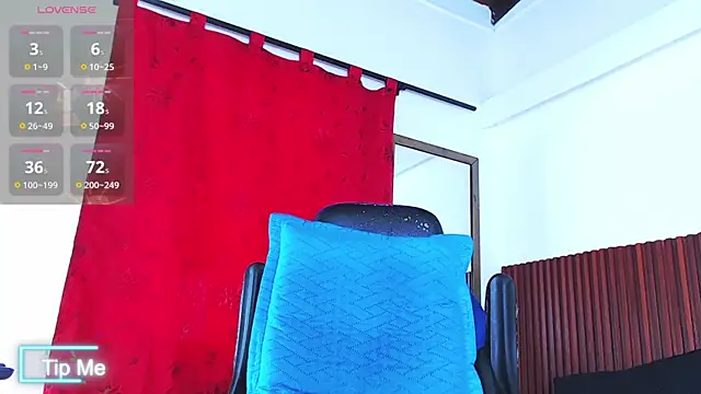 Snapshot of max_borman1 chatting on 03-11-25, 08:09 max borman1 online show from 03-11-25, 08:09