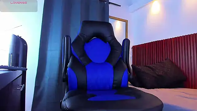 Snapshot of max_borman1 chatting on 10-08-25, 03:09 max borman1 online show from 10-08-25, 03:09