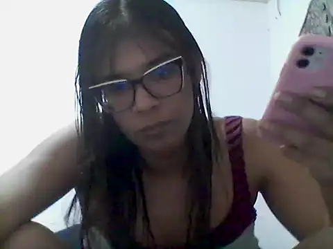 Snapshot of _bahya chatting on 09-20-25, 12:33  bahya online show from 09-20-25, 12:33