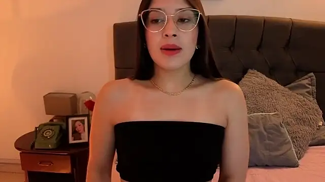 Emma Lombardi online show from 11-07-25, 01:33