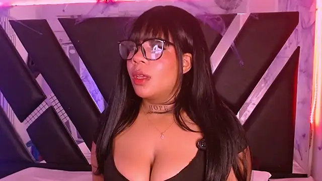 MelannyTylor online show from 10-08-25, 05:27