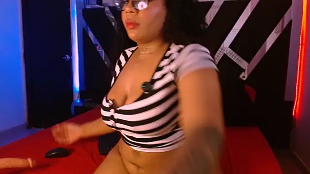 MelannyTylor online show from 11-28-25, 04:26