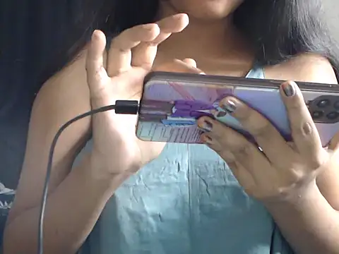 Snapshot of DevilErin chatting on 12-22-24, 09:09 DevilErin online show from 12-22-24, 09:09