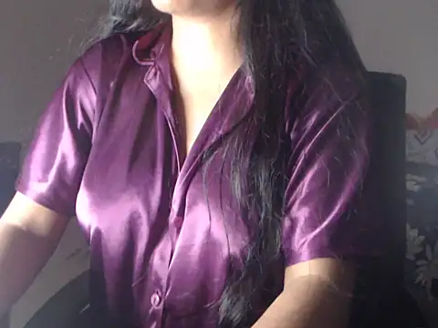 Snapshot of DevilErin chatting on 11-06-25, 01:23 DevilErin online show from 11-06-25, 01:23