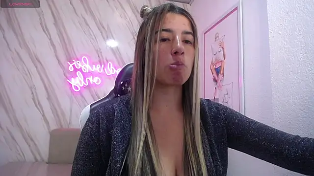 Valerie b online show from 02-18-25, 06:15