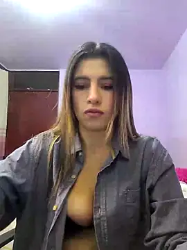 Valerie b online show from 09-21-25, 02:13