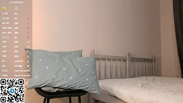 Snapshot of tyty_piupiu chatting on 11-12-25, 06:30 tyty piupiu online show from 11-12-25, 06:30