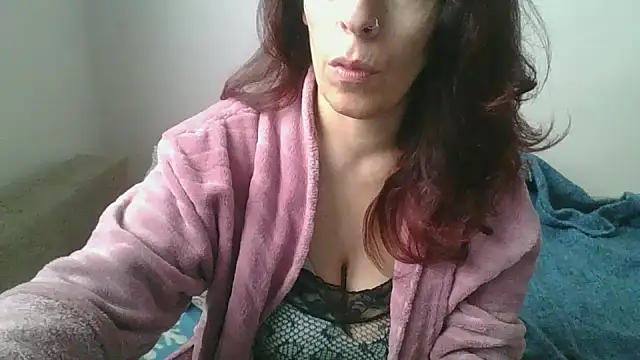 Snapshot of hairygirl80 chatting on 11-14-25, 10:03 hairygirl80 online show from 11-14-25, 10:03