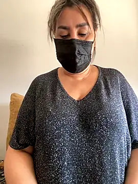 Snapshot of Jawahir-pretty-women chatting on 10-20-25, 10:27 Jawahir-pretty-women online show from 10-20-25, 10:27