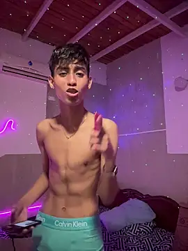 Mauuu18 online show from 10-16-25, 01:28