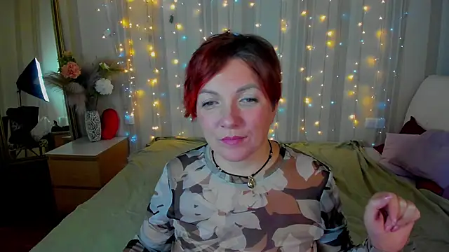 Snapshot of Katherine_Fox chatting on 03-13-25, 10:10 Katherine Fox online show from 03-13-25, 10:10