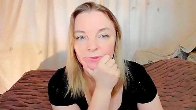 Regina  blue online show from 03-06-26, 03:19