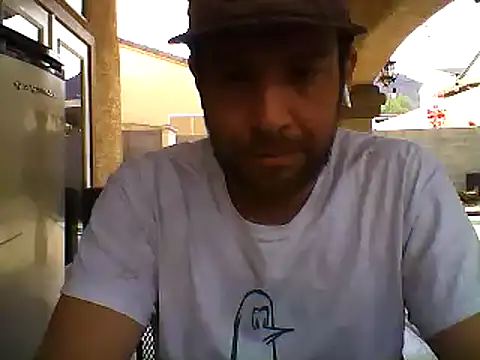 Snapshot of SmokingSloth chatting on 04-16-26, 05:58 SmokingSloth online show from 04-16-26, 05:58