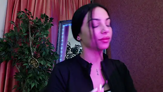 MissJuliax online show from 11-25-25, 07:08