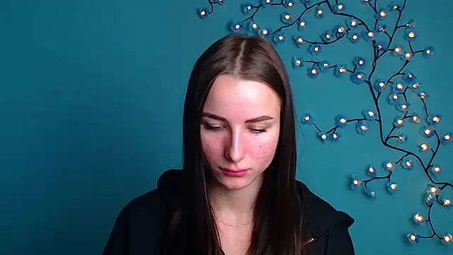 Eva Janee online show from 10-23-25, 05:40