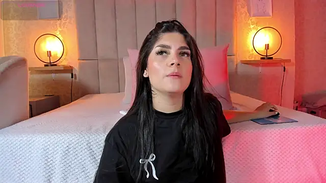 Amy-Saenz online show from 10-07-25, 03:31