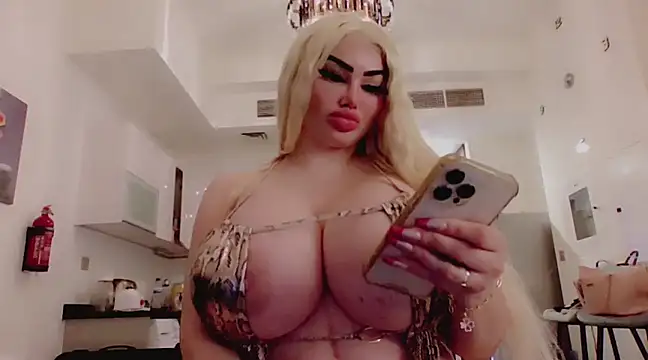 Snapshot of bibibugatti chatting on 02-11-25, 05:07 bibibugatti online show from 02-11-25, 05:07