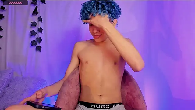 Snapshot of Im_Alejo chatting on 03-15-25, 03:18 Im Alejo online show from 03-15-25, 03:18