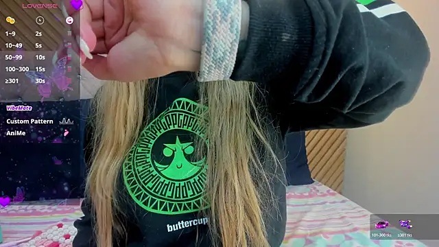 Snapshot of EvaaLovia1 chatting on 03-27-26, 02:06 EvaaLovia1 online show from 03-27-26, 02:06