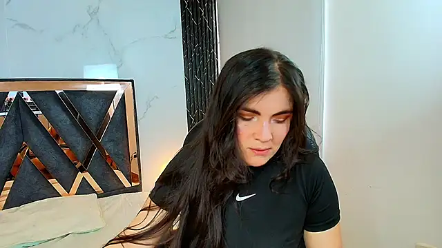 Amara vega online show from 11-06-25, 12:28