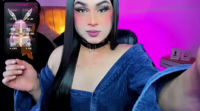 Snapshot of alexia_mattel chatting on 12-24-24, 10:17 alexia mattel online show from 12-24-24, 10:17