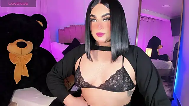 Snapshot of alexia_mattel chatting on 11-16-25, 01:00 alexia mattel online show from 11-16-25, 01:00