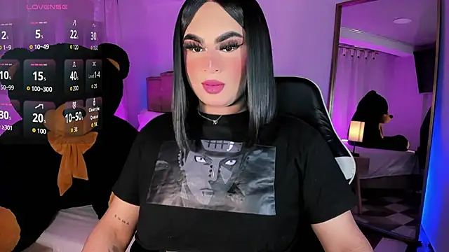 Snapshot of alexia_mattel chatting on 11-20-25, 02:50 alexia mattel online show from 11-20-25, 02:50