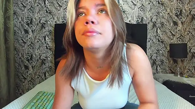 Gissel Angel online show from 10-10-25, 08:19