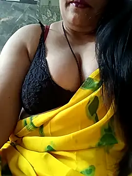 Snapshot of sneha_rose chatting on 12-05-24, 04:31 sneha rose online show from 12-05-24, 04:31