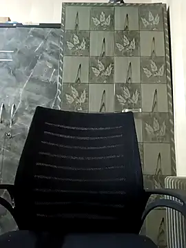 Snapshot of sneha_rose chatting on 12-25-24, 04:44 sneha rose online show from 12-25-24, 04:44