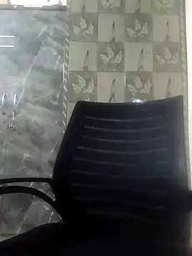 Snapshot of sneha_rose chatting on 12-28-24, 05:55 sneha rose online show from 12-28-24, 05:55