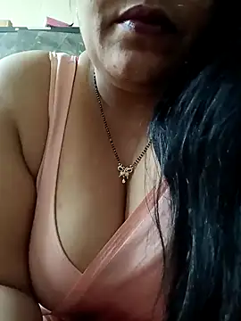 Snapshot of sneha_rose chatting on 01-05-25, 04:36 sneha rose online show from 01-05-25, 04:36